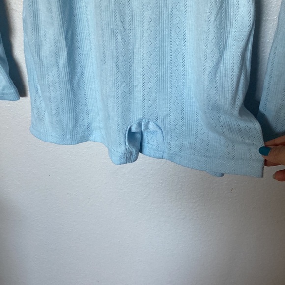 pointelle Baby blue onesie romper - Picture 4 of 7